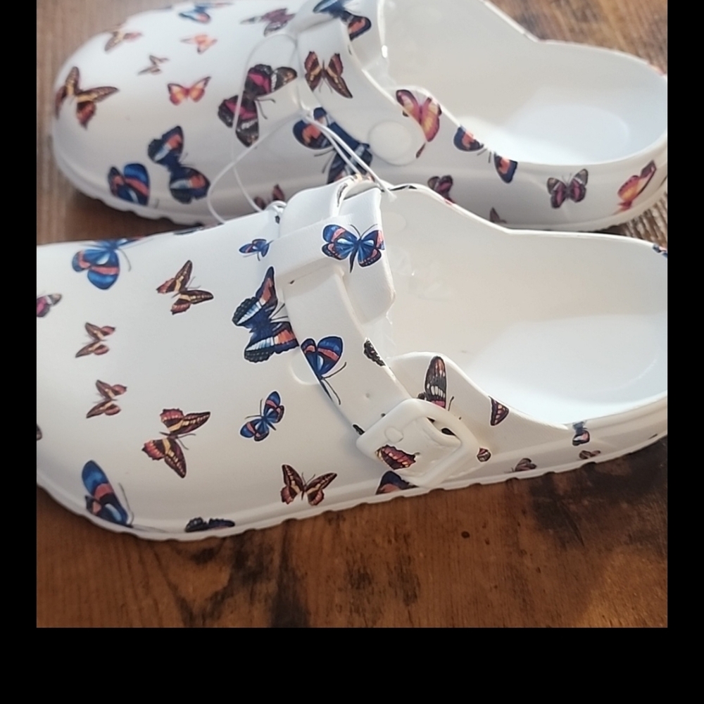 Women Butterfly Garden Slippers - White - Picture 2 of 6